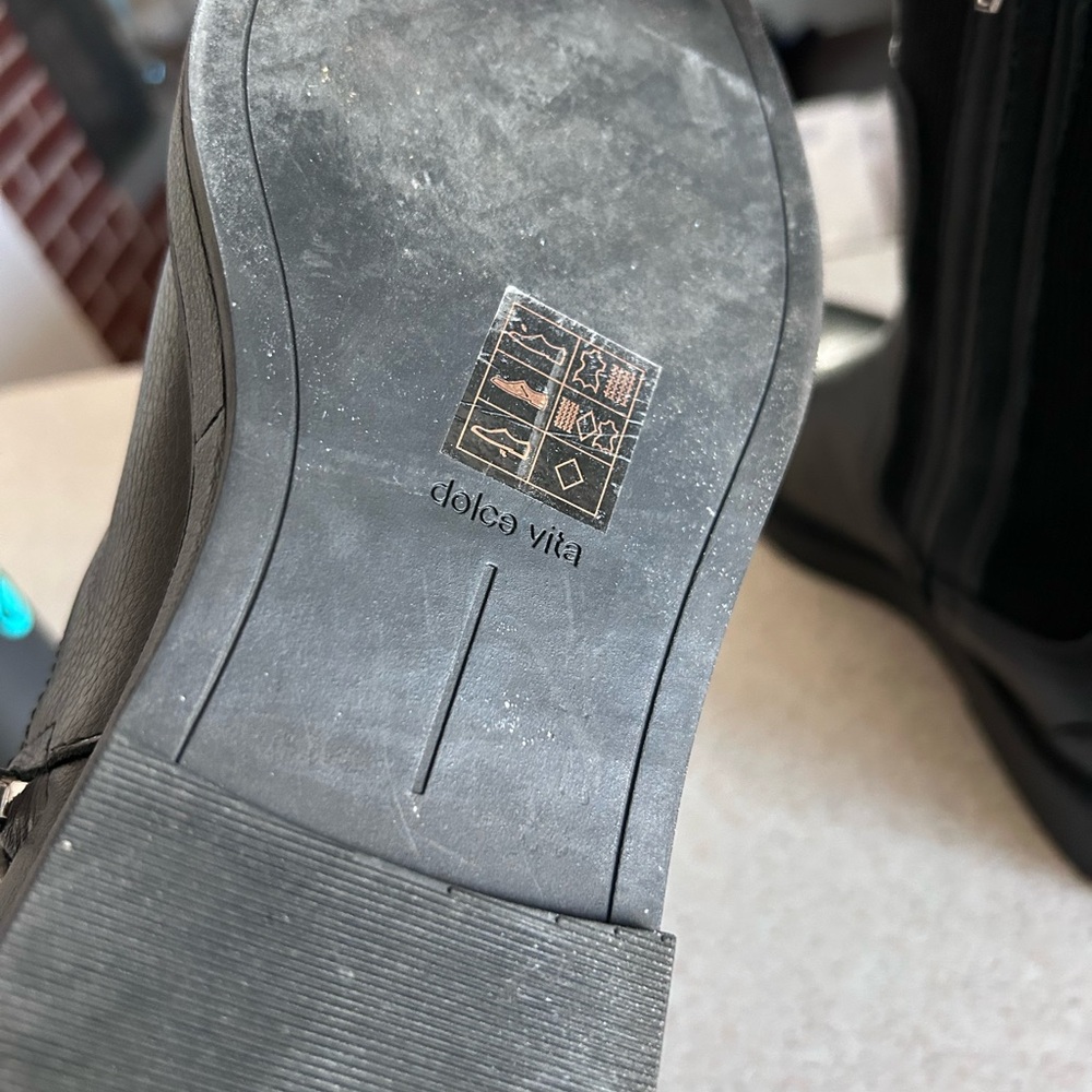 Dolce Vita Black Boots - Picture 3 of 4